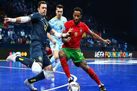 君则利用个 君则利用个